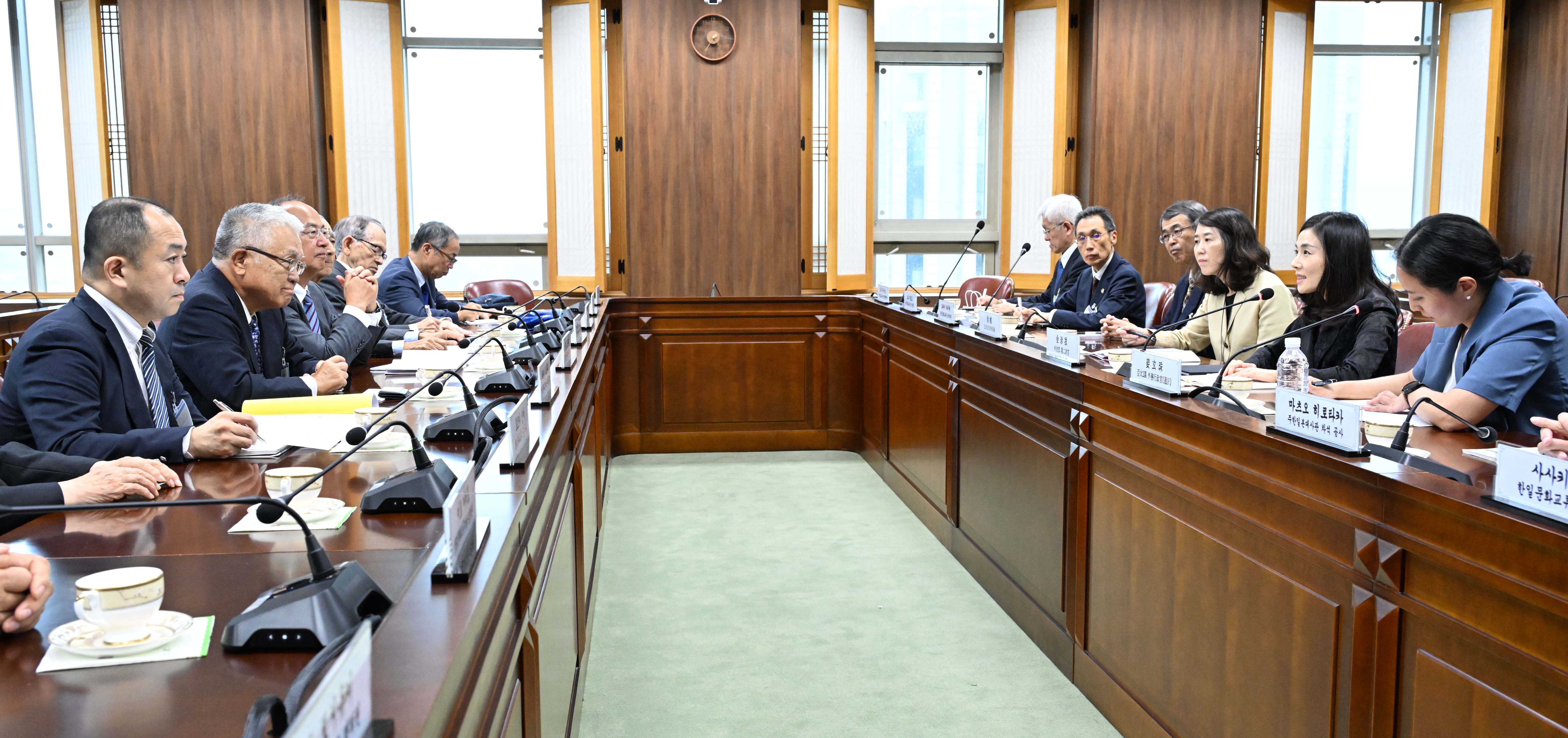 김진아 외교부 2차관, '일한문화교류기금' 대표단 접견